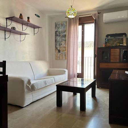 Huerto Apartment Lucena Luaran gambar